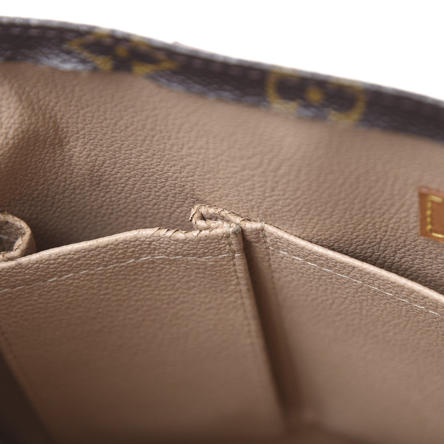 Monogram Sac Plat