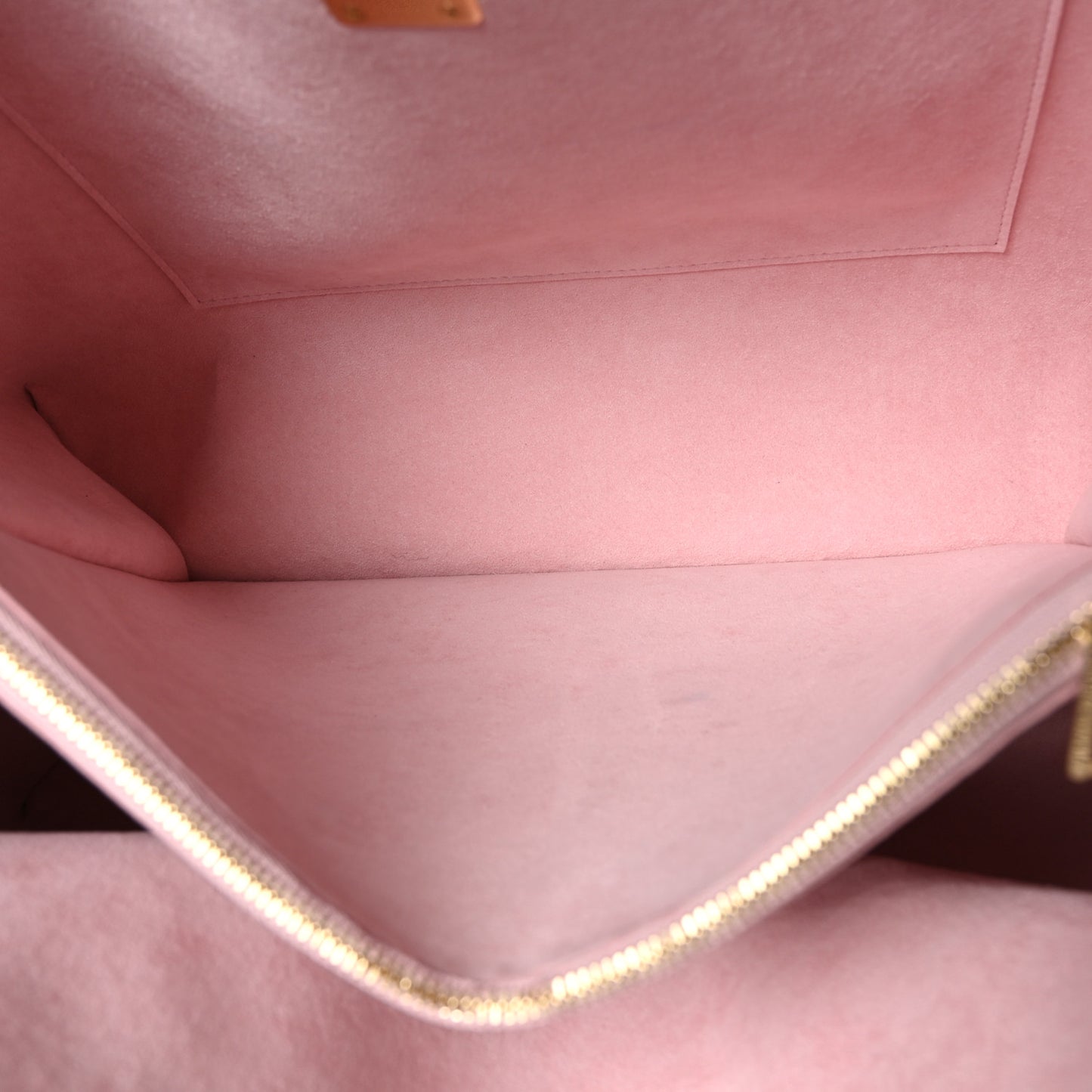 Grained Calfskin Lockme Shopper Greige