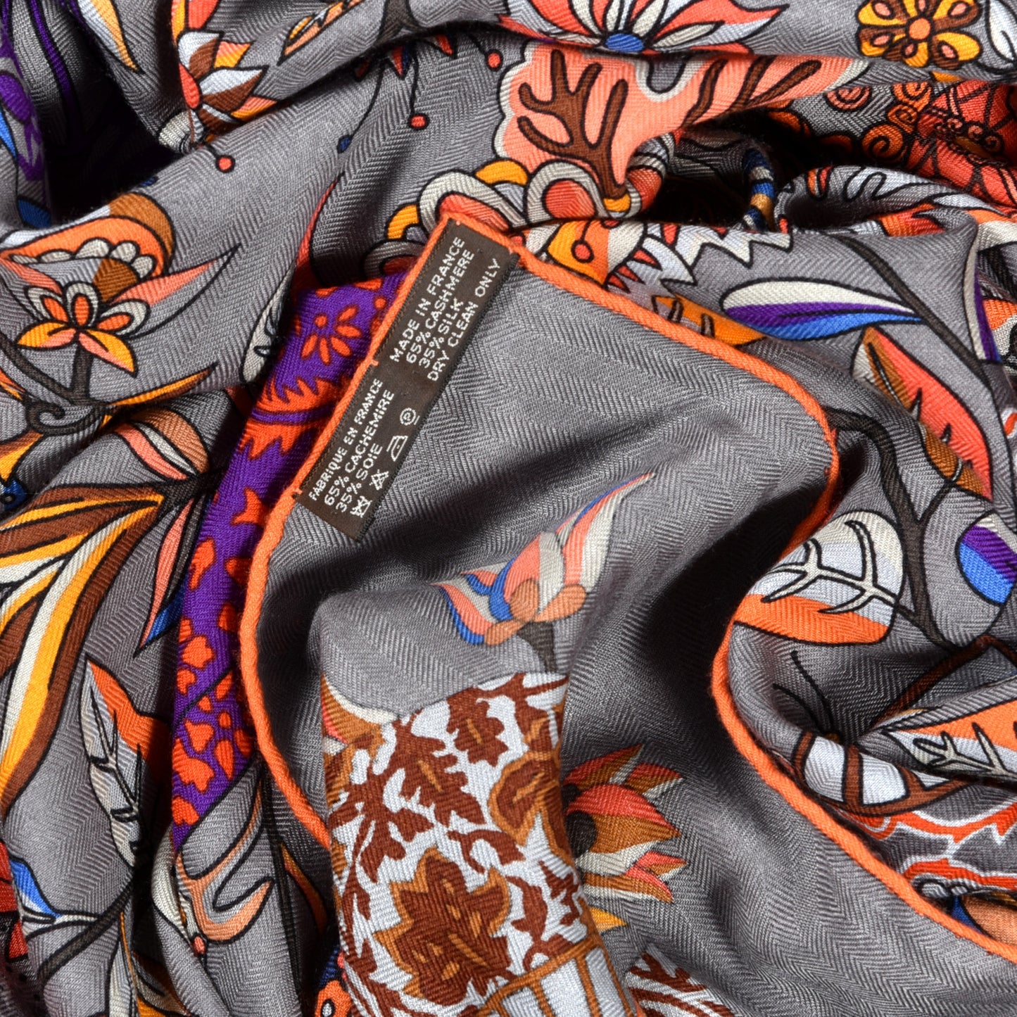 Cashmere Silk Fleurs et Papillons de Tissus Scarf 140