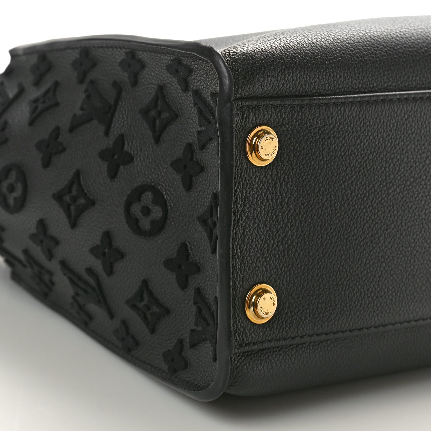 Calfskin Monogram Tufting On My Side Black