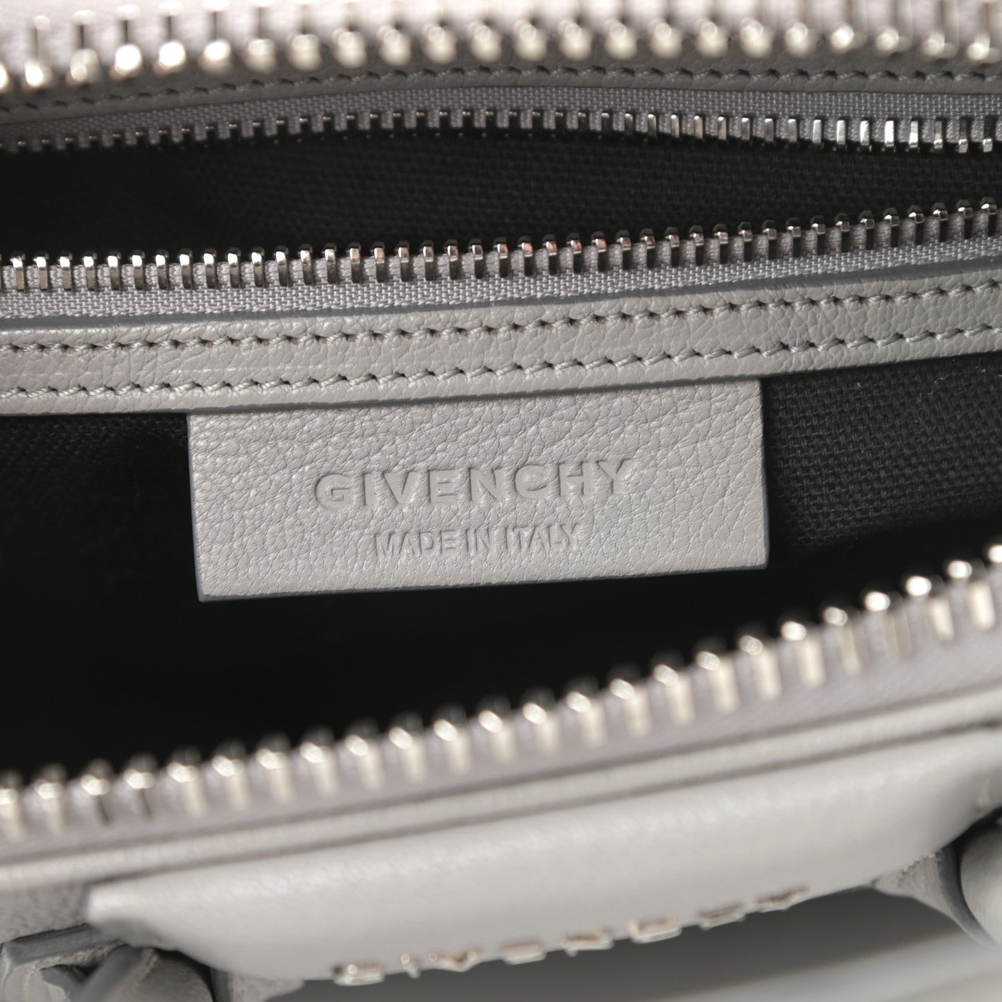 Sugar Goatskin Mini Antigona Pearl Grey