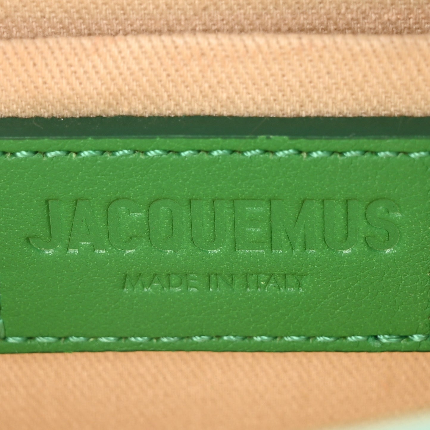 Smooth Calfskin Le Chiquito Long Green