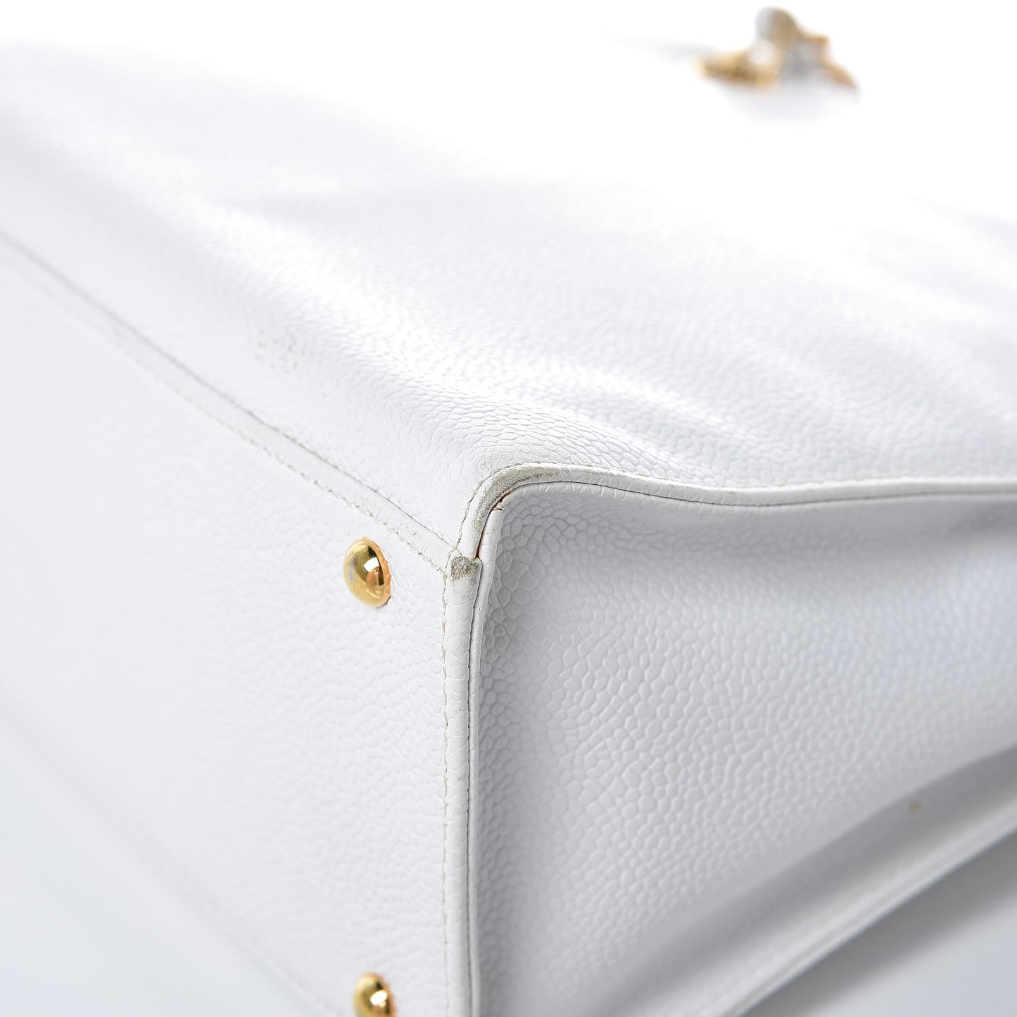 Caviar CC Shoulder Bag White