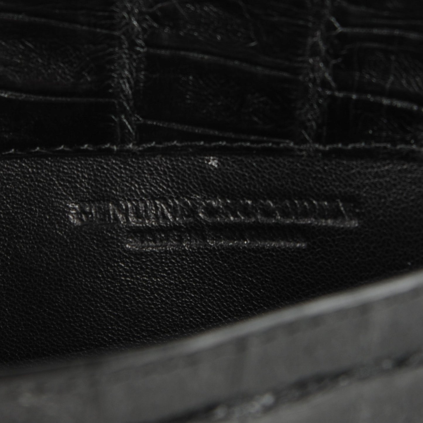 Crocodile Wallet On Chain Black
