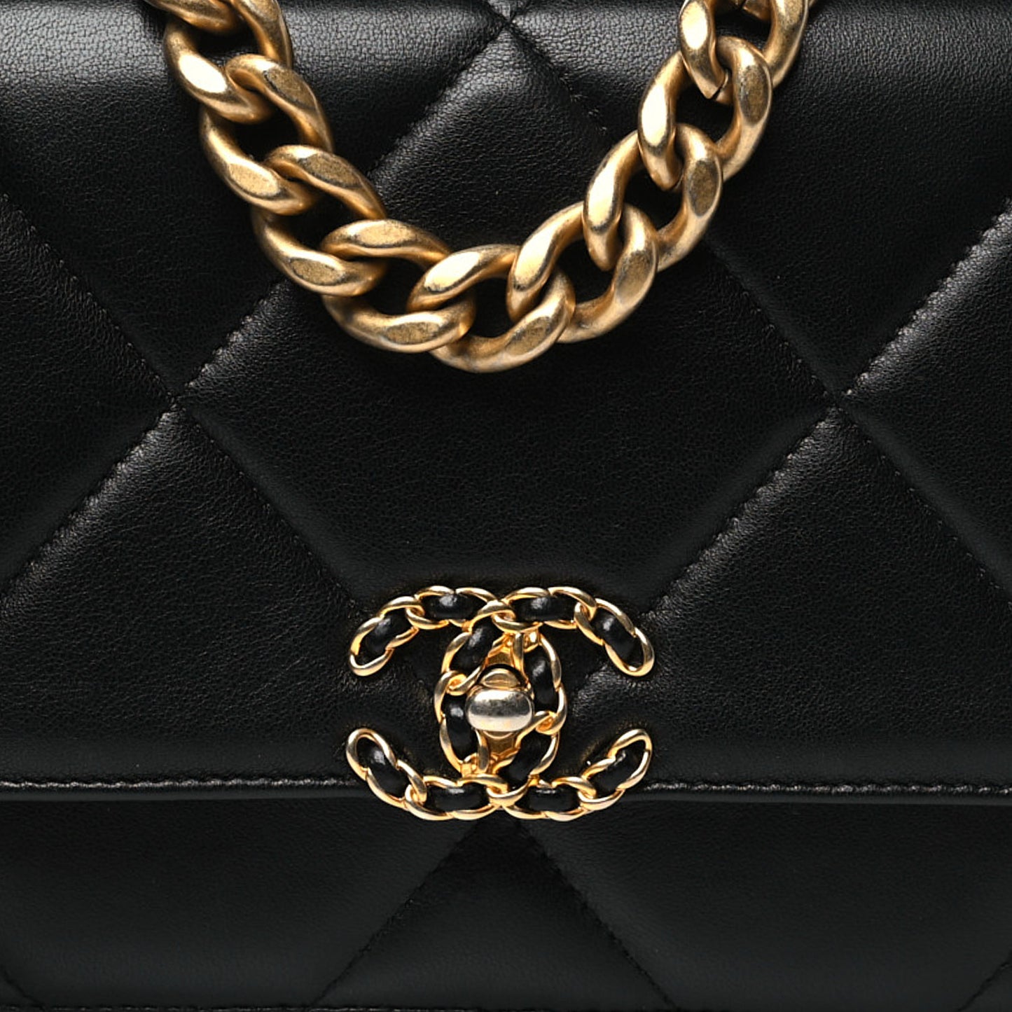 Lambskin Quilted Chanel 19 Wallet On Chain WOC Black
