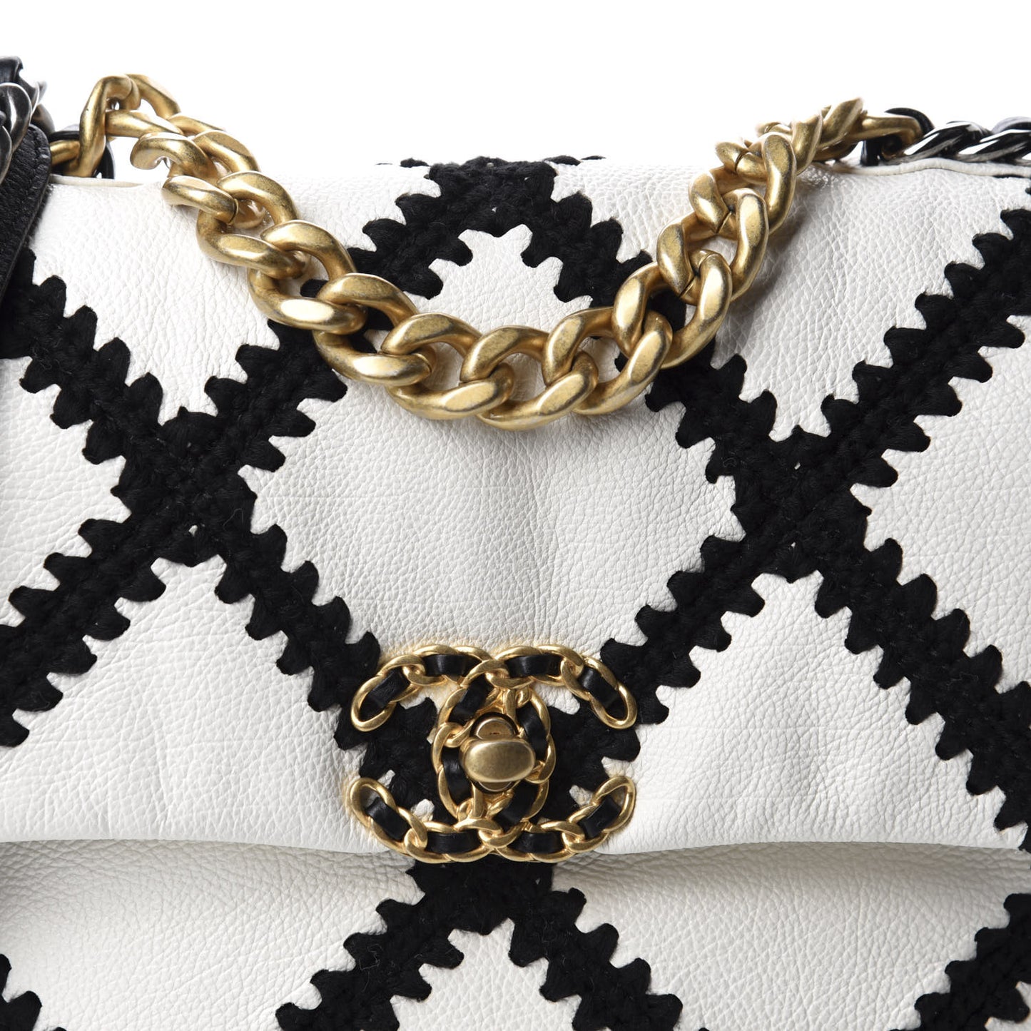 Calfskin Crochet Medium 19 Flap White Black