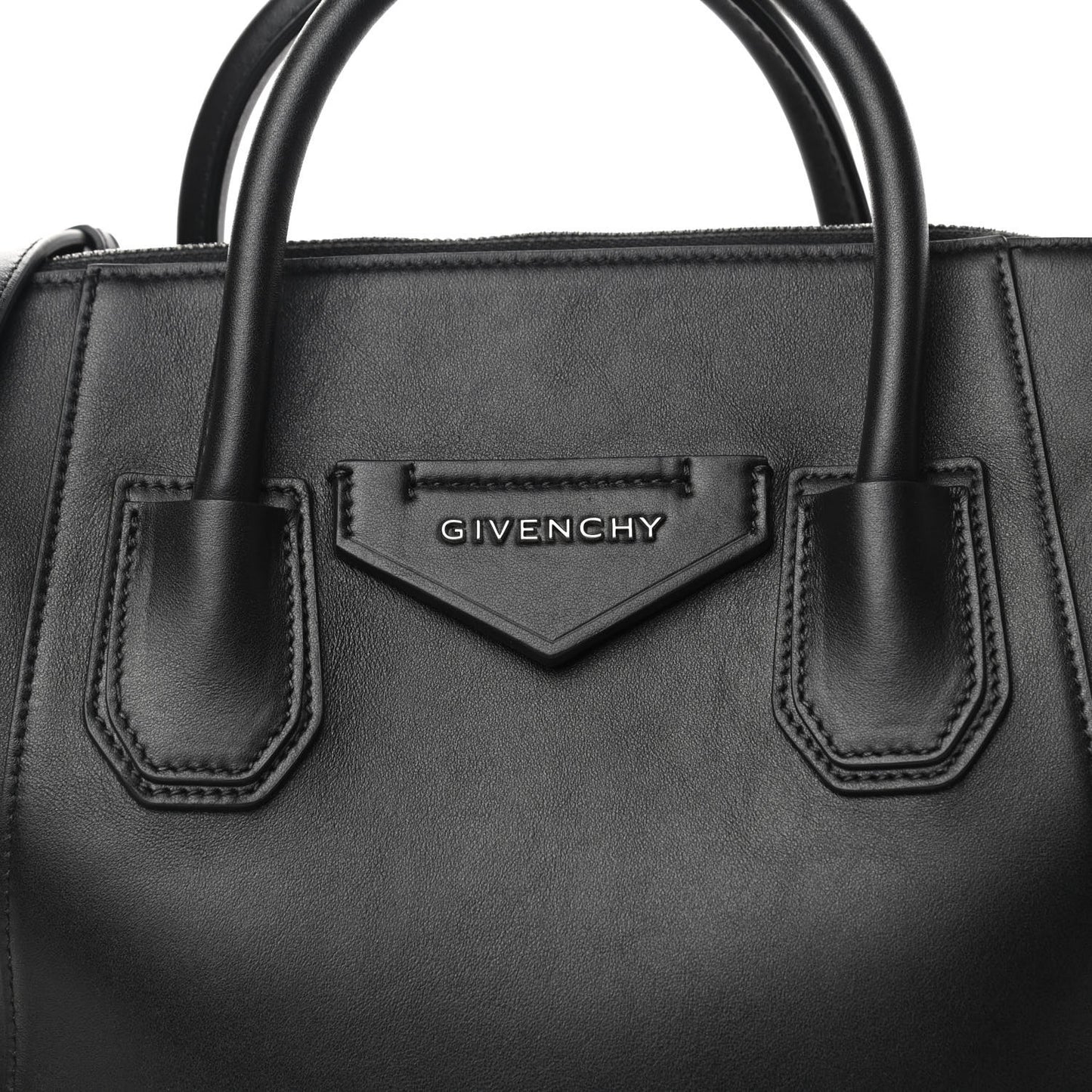 Smooth Calfskin Small Soft Antigona Black