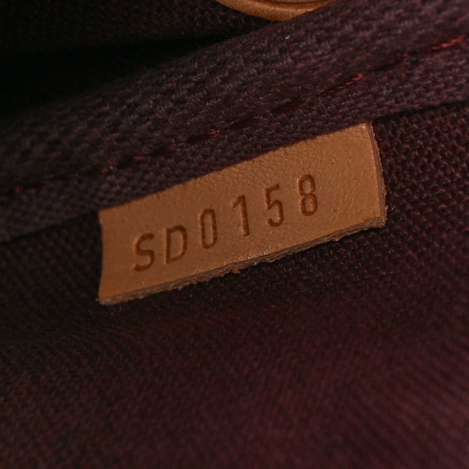 Louis Vuitton Monogram Favorite PM 7 of 12