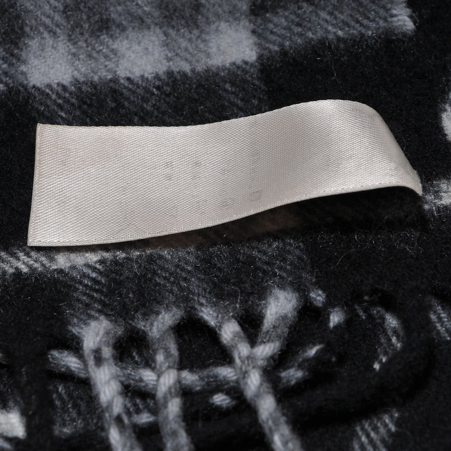 Cashmere Classic Check Fringe Scarf Black