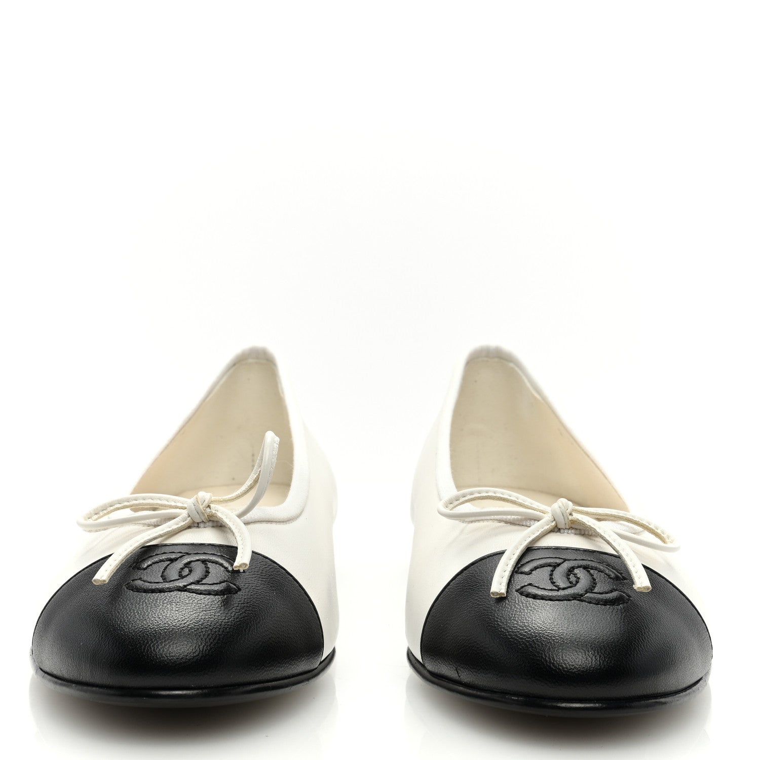 Chanel Lambskin Cap Toe CC Ballerina Flats 38.5 White Black 3 of 8