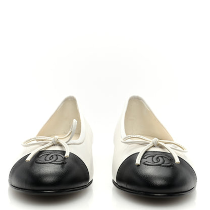 Chanel Lambskin Cap Toe CC Ballerina Flats 38.5 White Black 3 of 8