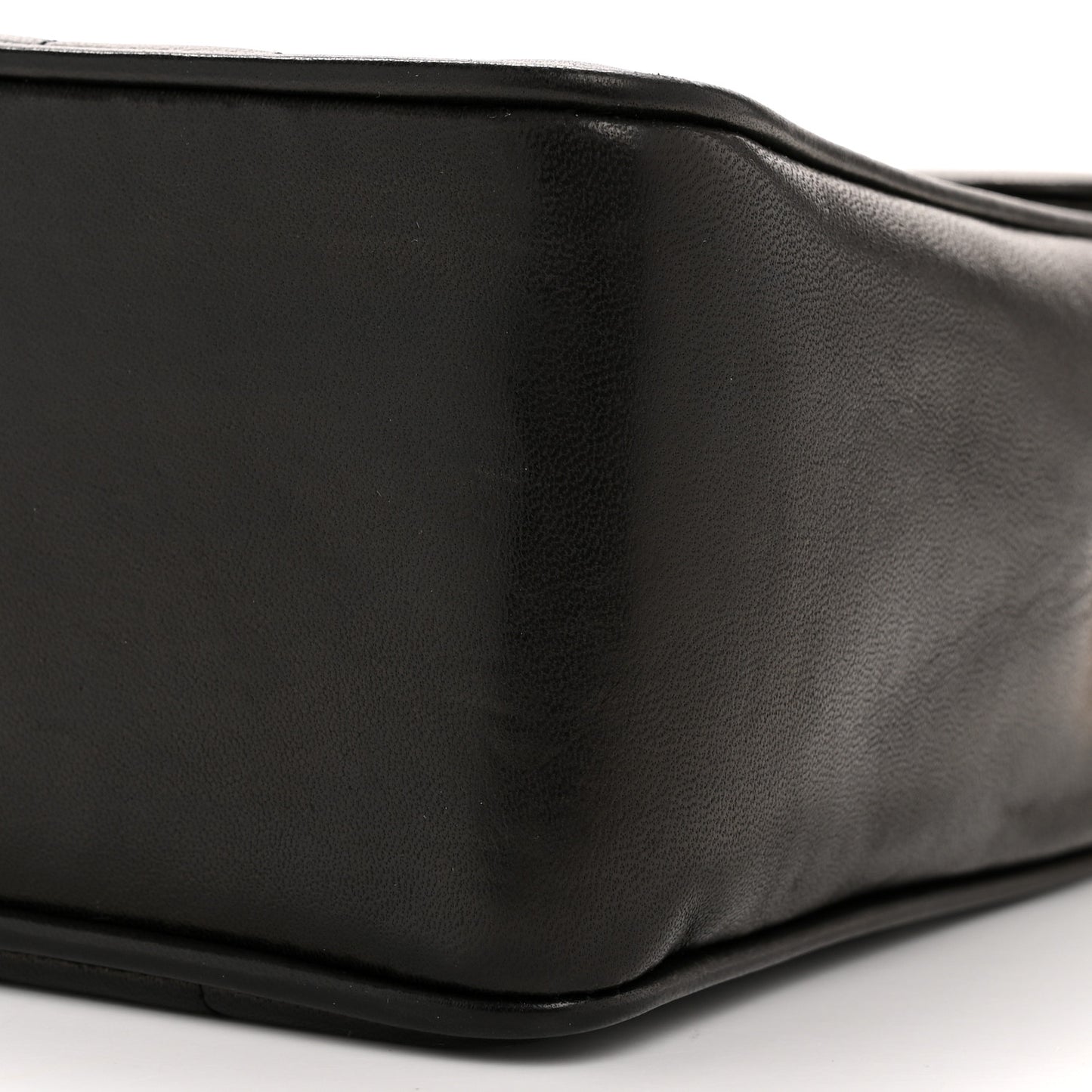 Lambskin Vertical Quilt Jumbo Single Flap Black