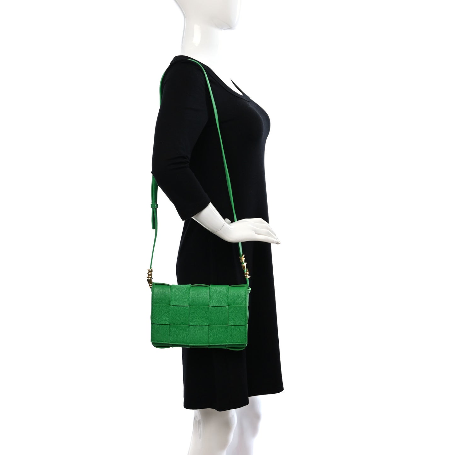 Grained Calfskin Maxi Intrecciato Cassette Crossbody Bag Parakeet