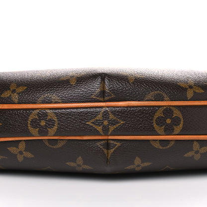 Louis Vuitton Monogram Croissant PM 9 of 12
