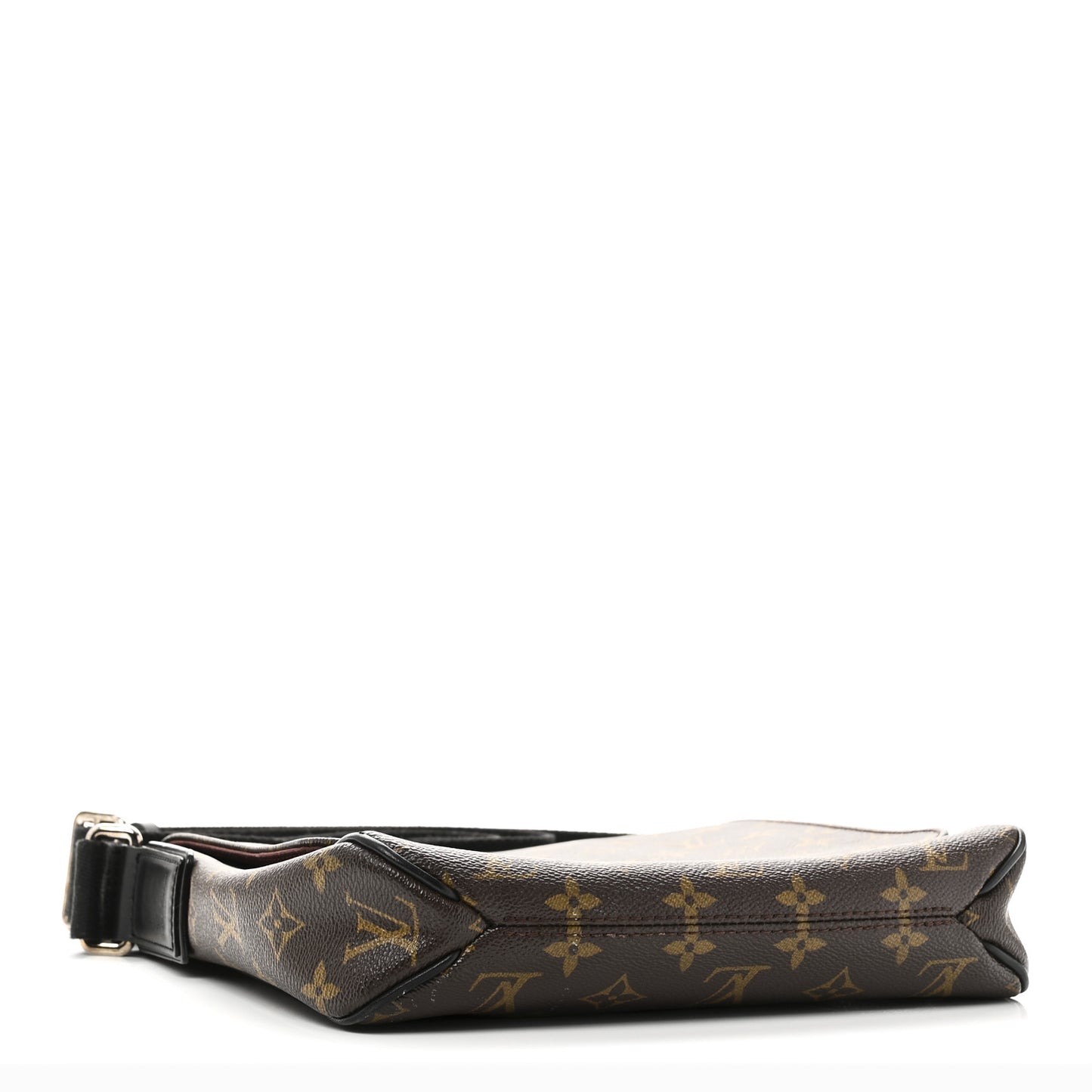 Monogram Macassar District PM