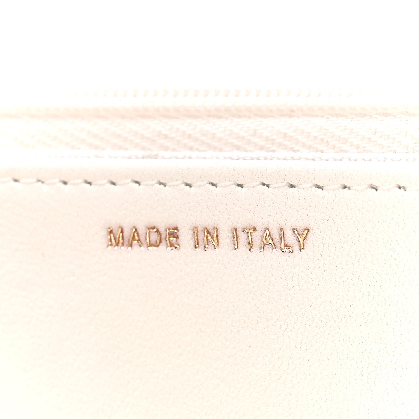 Lambskin Quilted Enamel Wallet On Chain WOC White