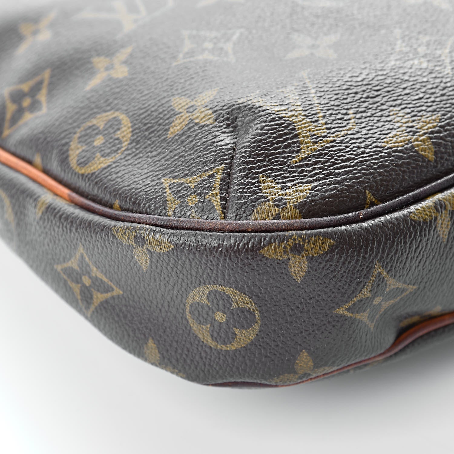 Louis Vuitton Monogram Odeon PM 9 of 21