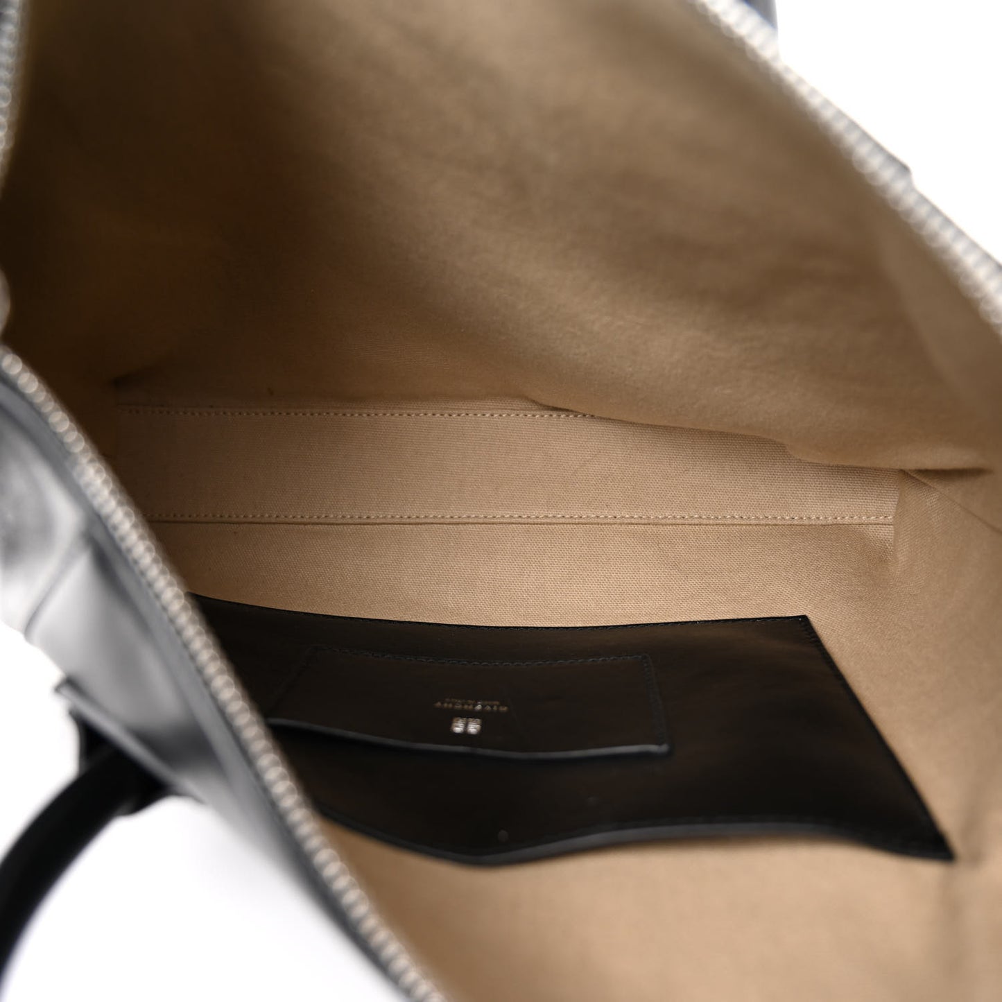 Smooth Calfskin Small Soft Antigona Black