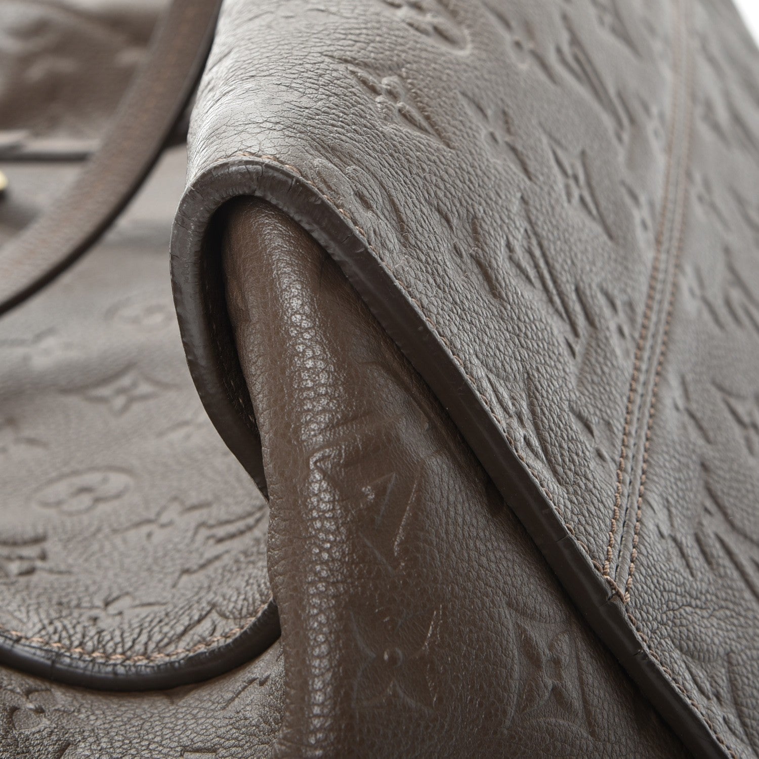 Louis Vuitton Empreinte Lumineuse PM Ombre 14 of 16