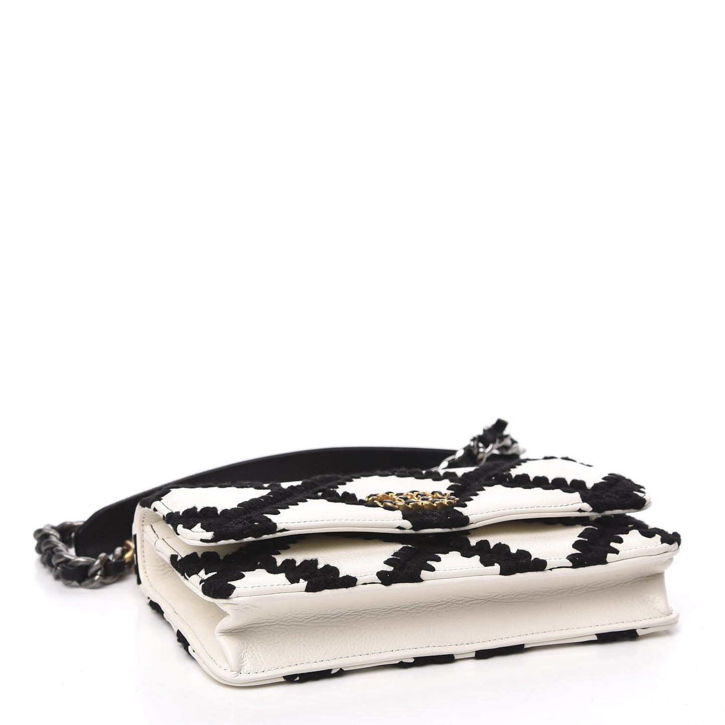 Calfskin Crochet 19 Wallet On Chain WOC White Black