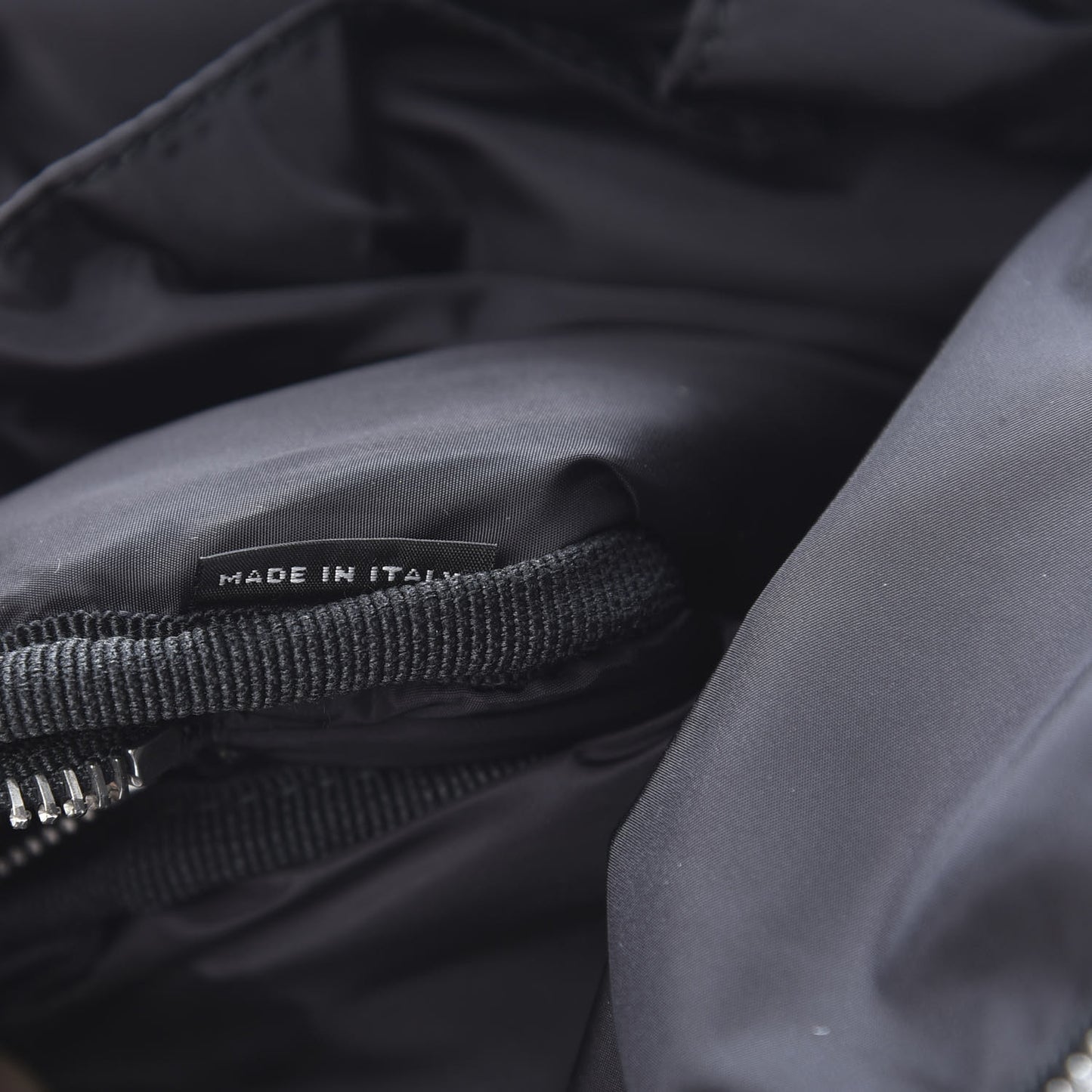 Tessuto Nylon Nappa Pouch Black