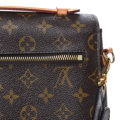 Louis Vuitton Monogram Pochette Metis 13 of 15