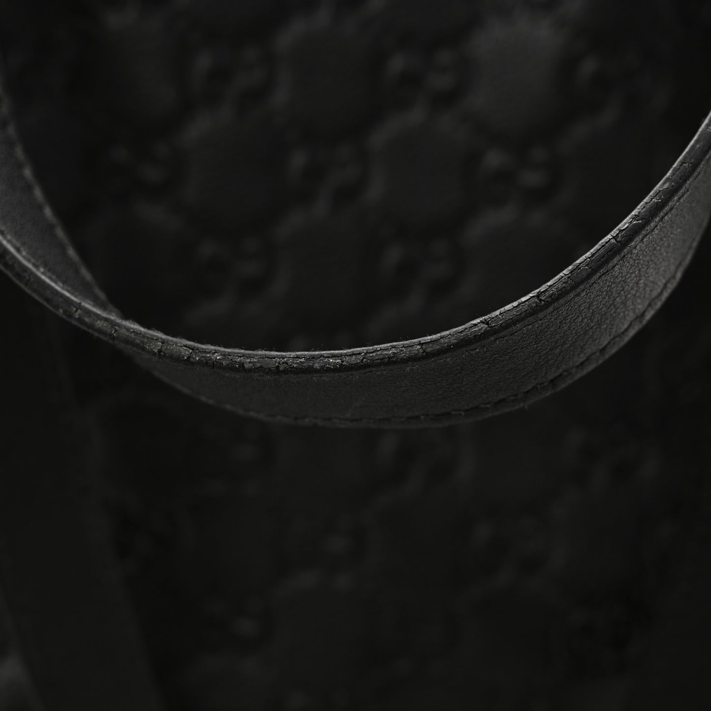 ssima Medium Zippered Shopping Tote Black