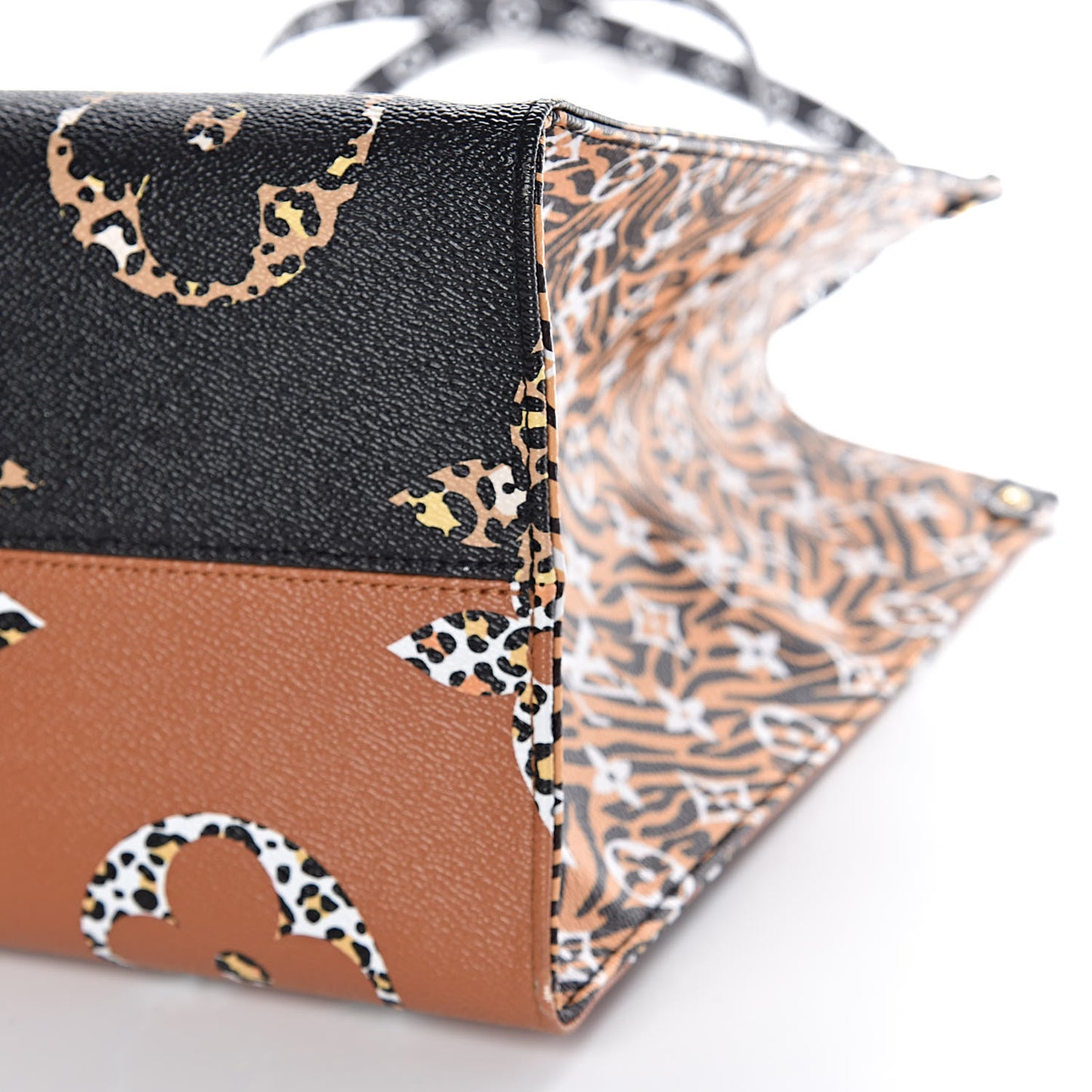 Monogram Giant Jungle Onthego GM Black