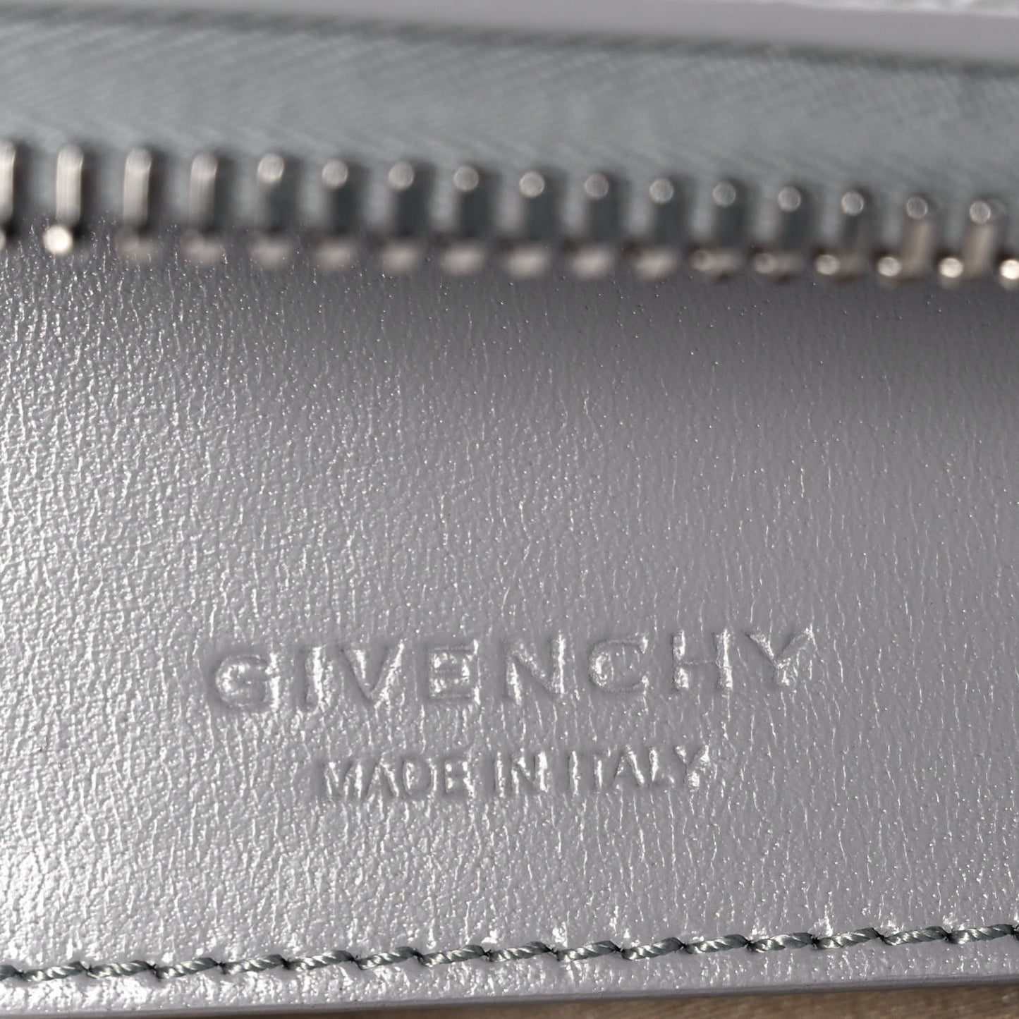 Sugar Goatskin Nano Antigona Pearl Grey