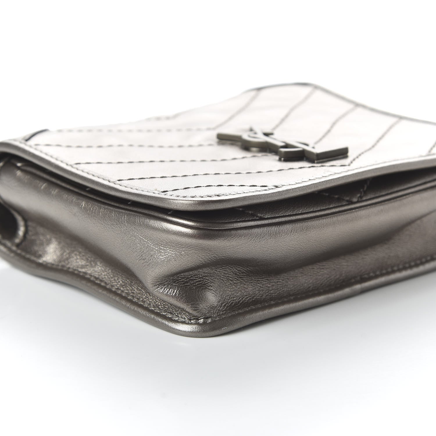 Saint Laurent Metallic Calfskin Matelasse Monogram Niki Chain Wallet Platinum 5 of 8