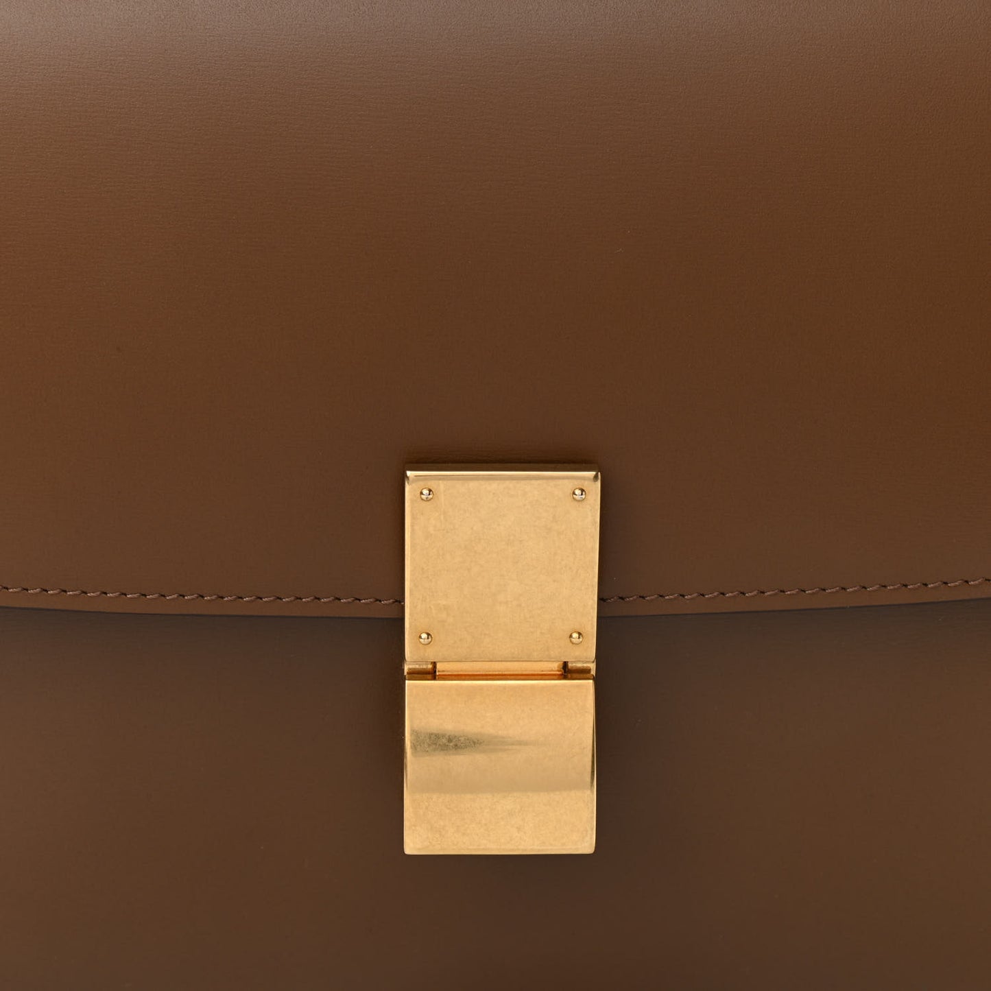 Box Calfskin Medium Classic Box Flap Bag Camel