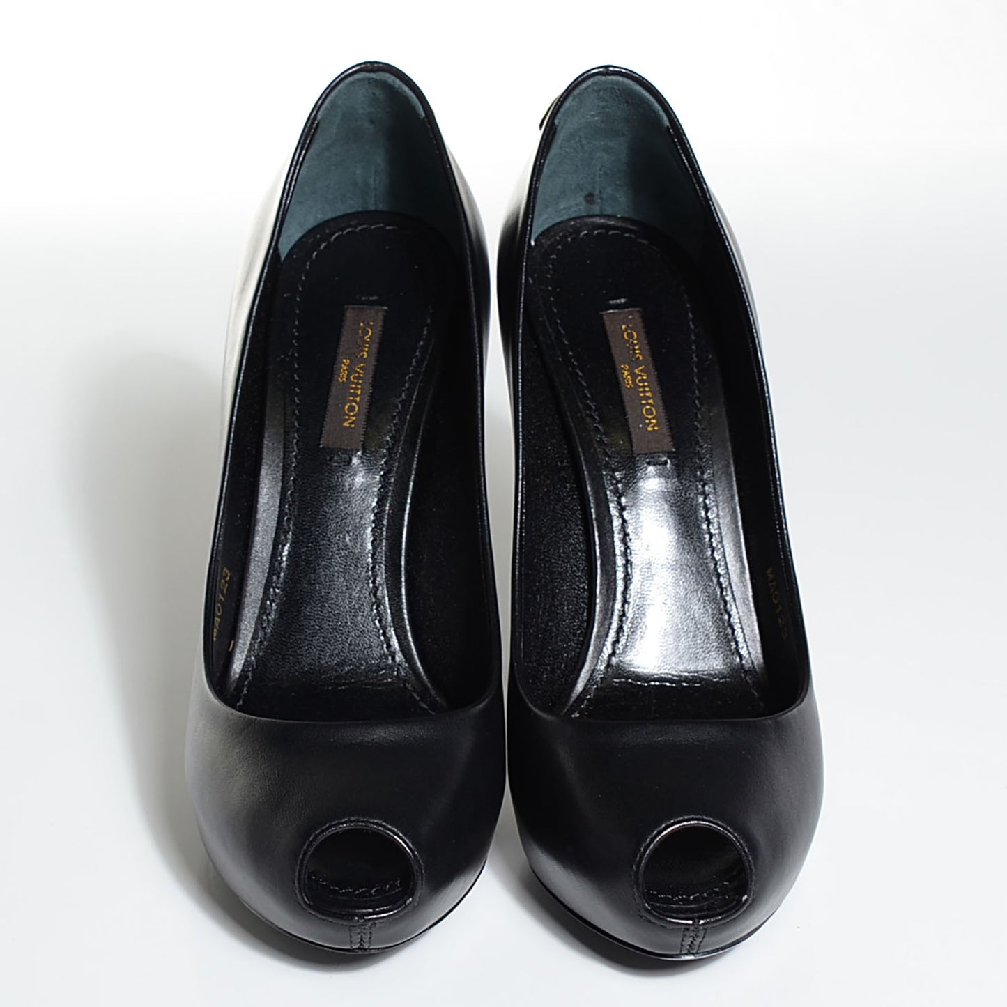 Smooth Calfskin Oh Really Peep Toe Pumps 36 Black