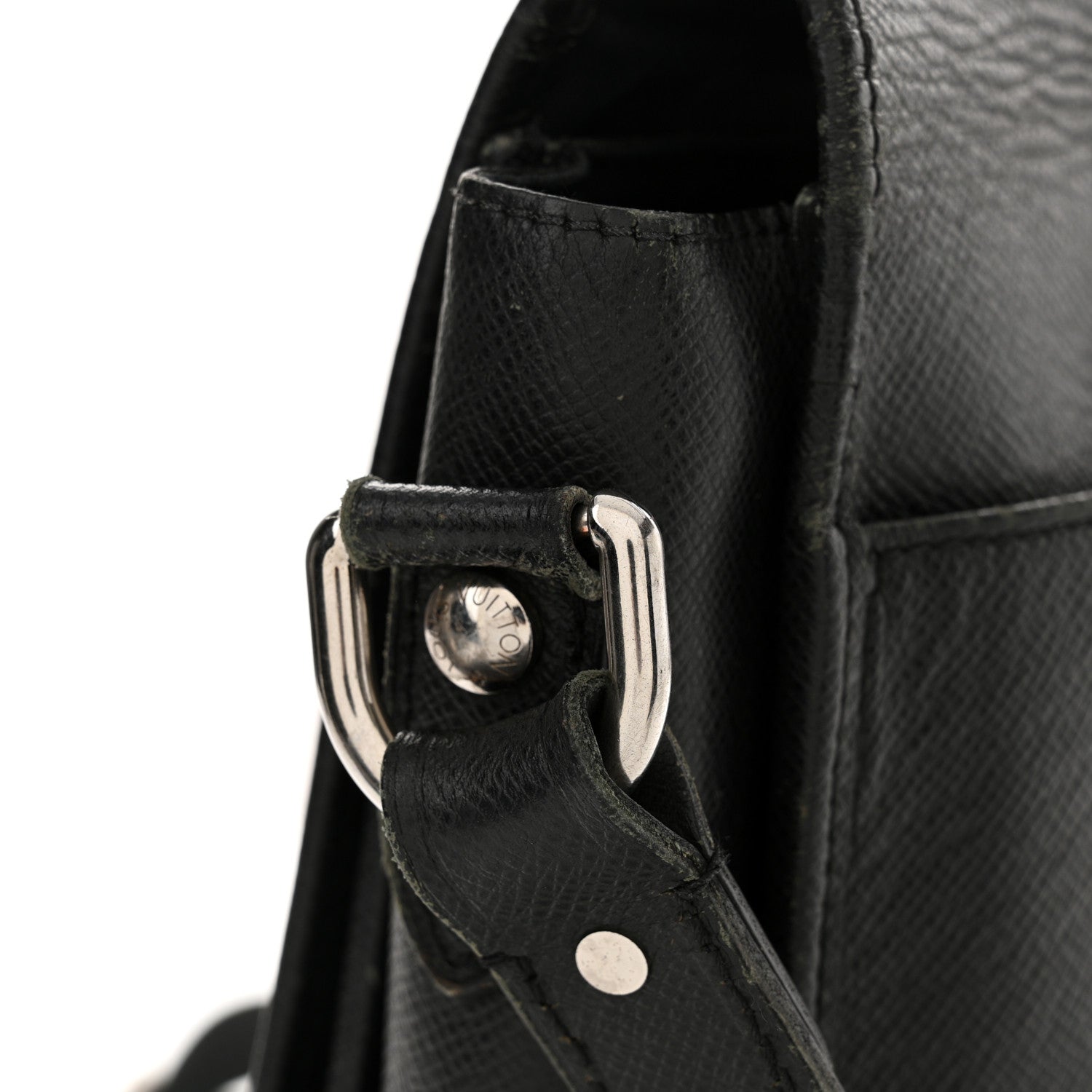 Louis Vuitton Taiga Andrei Ardoise 21 of 31
