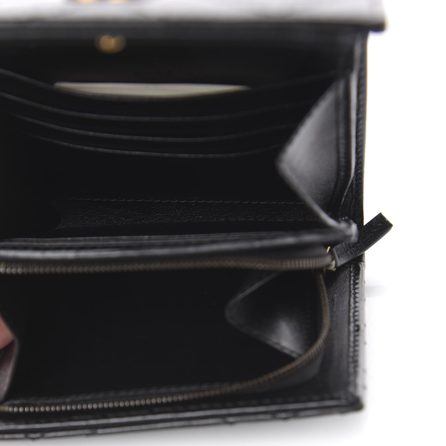 Gucci Calfskin Matelasse GG Marmont Medium Wallet Black 5 of 6