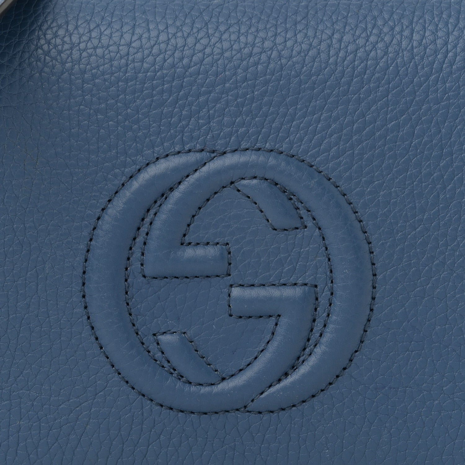 Gucci Pebbled Calfskin Soho Wallet on Chain Caspian 7 of 17