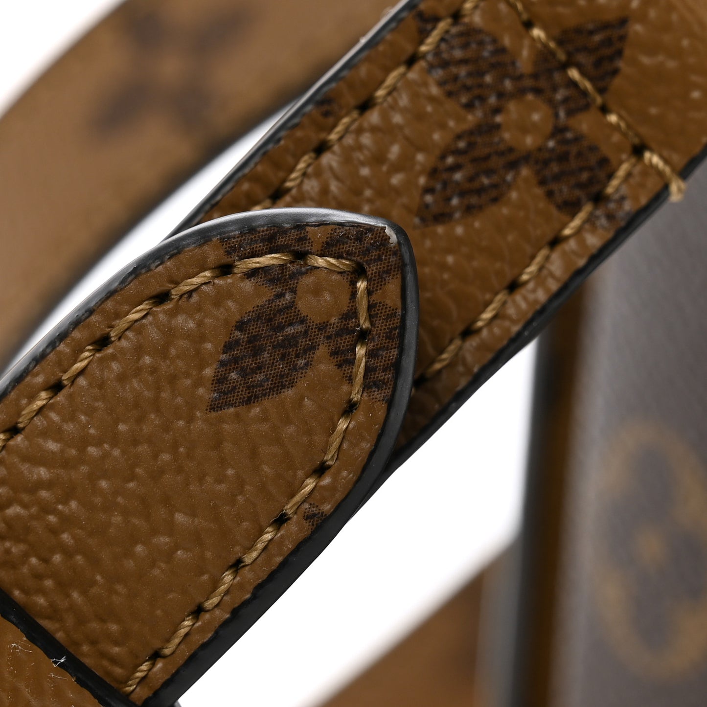 Reverse Monogram Pochette Metis