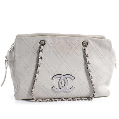 Chanel Calfskin Large Diamond Stitch Tote White 1 of 10