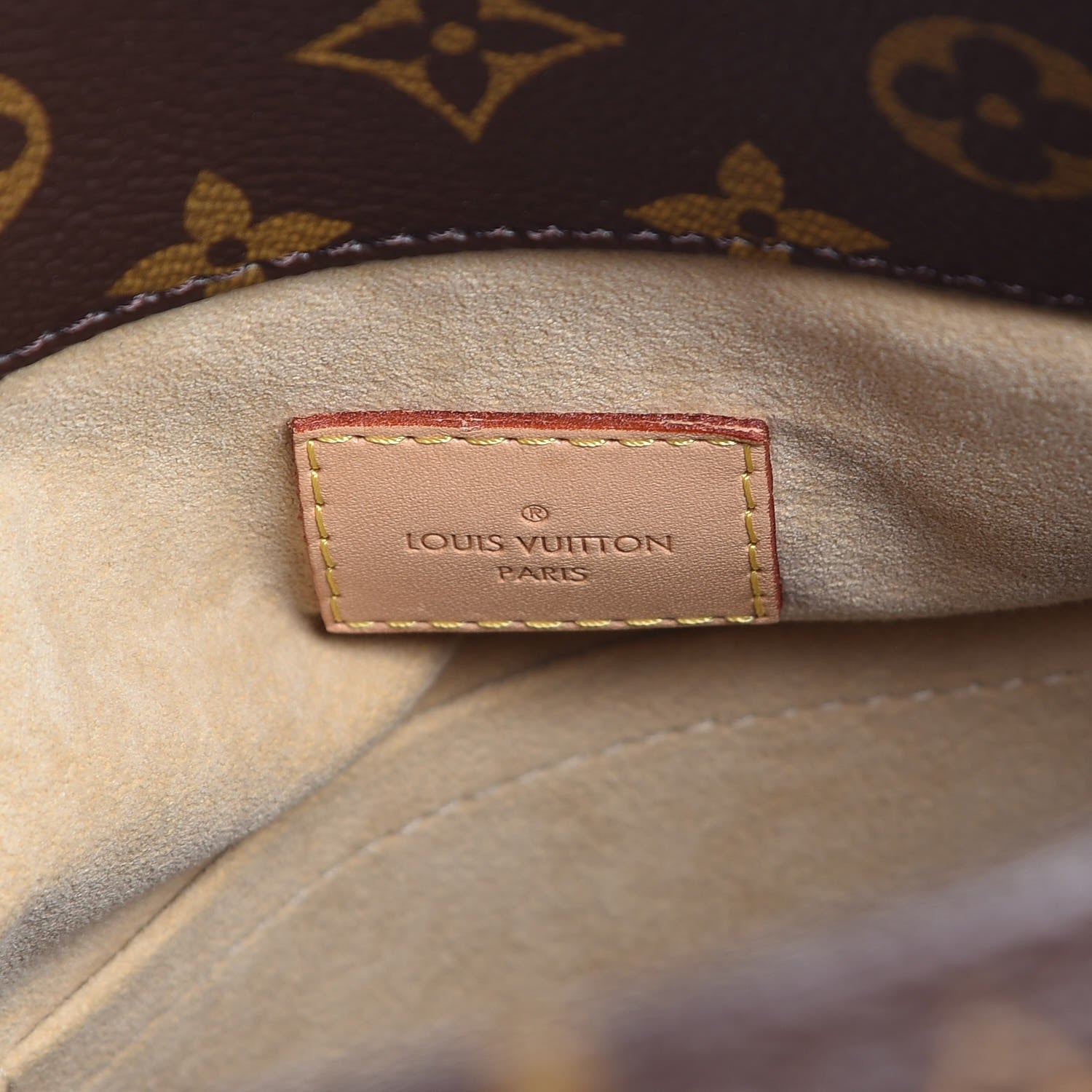 Louis Vuitton Monogram Artsy MM 6 of 10