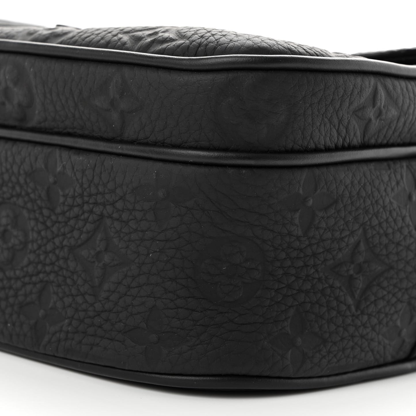 Taurillon Monogram S Lock Messenger Black