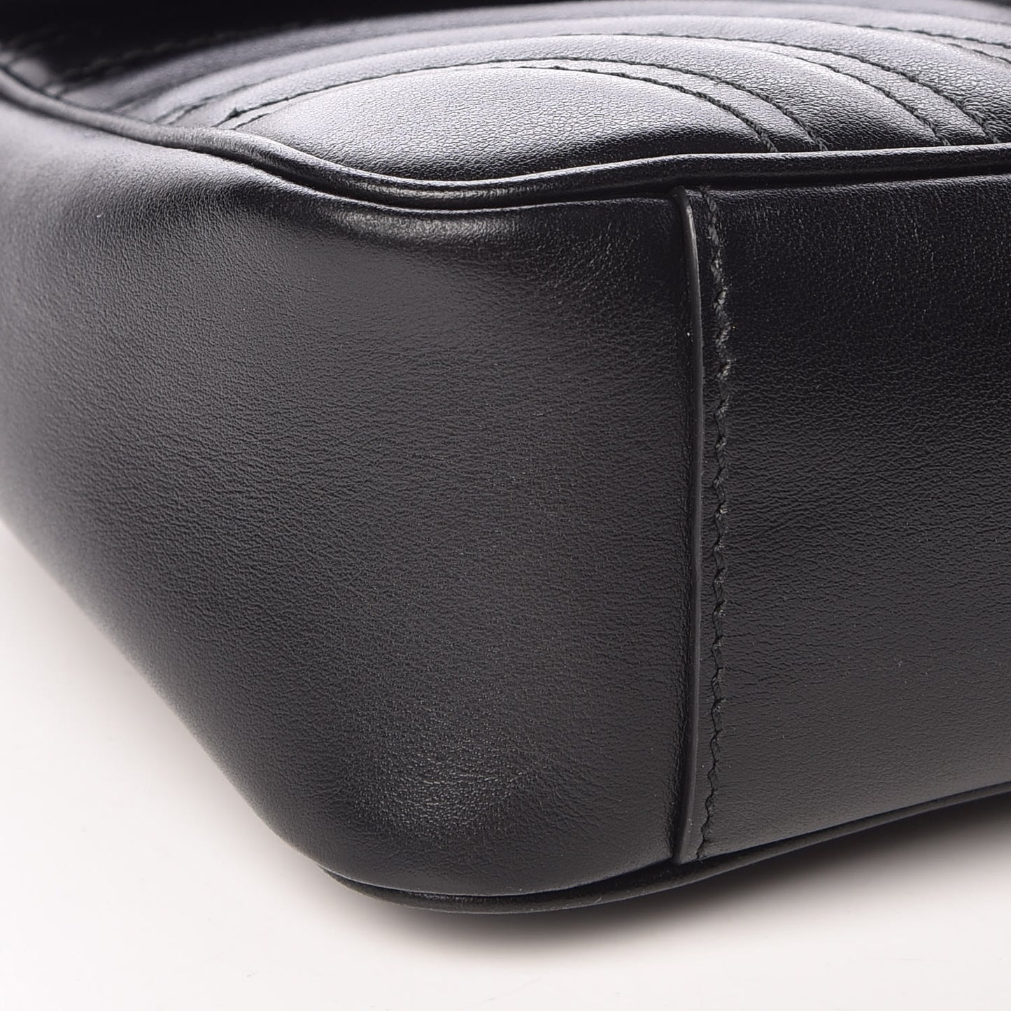Calfskin Matelasse Small GG Marmont Shoulder Bag Black
