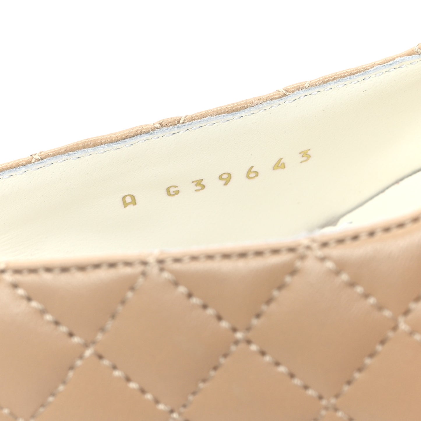 Lambskin Grosgrain Quilted Cap Toe CC Chain Slingback Pumps 38.5 Beige White Black