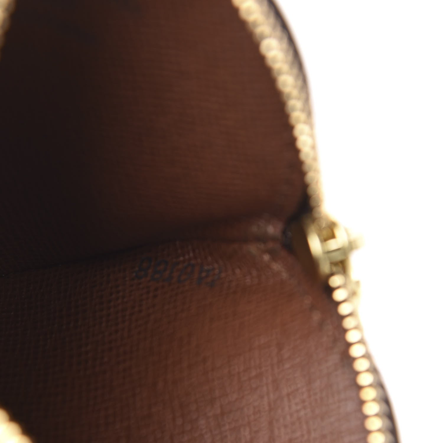 Louis Vuitton Monogram Round Coin Purse 7 of 8