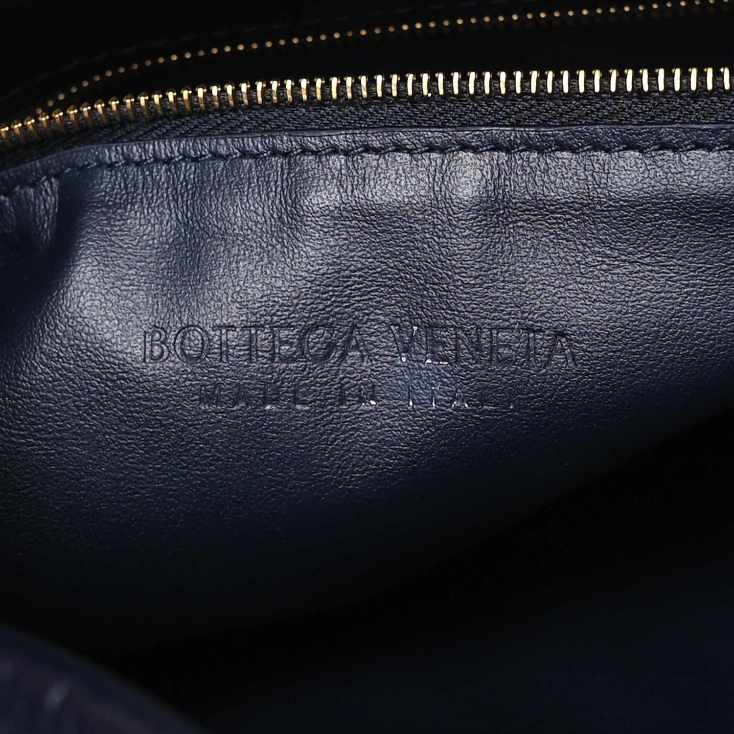 Bottega Veneta Calfskin Intrecciato Large Hop Space 6 of 9