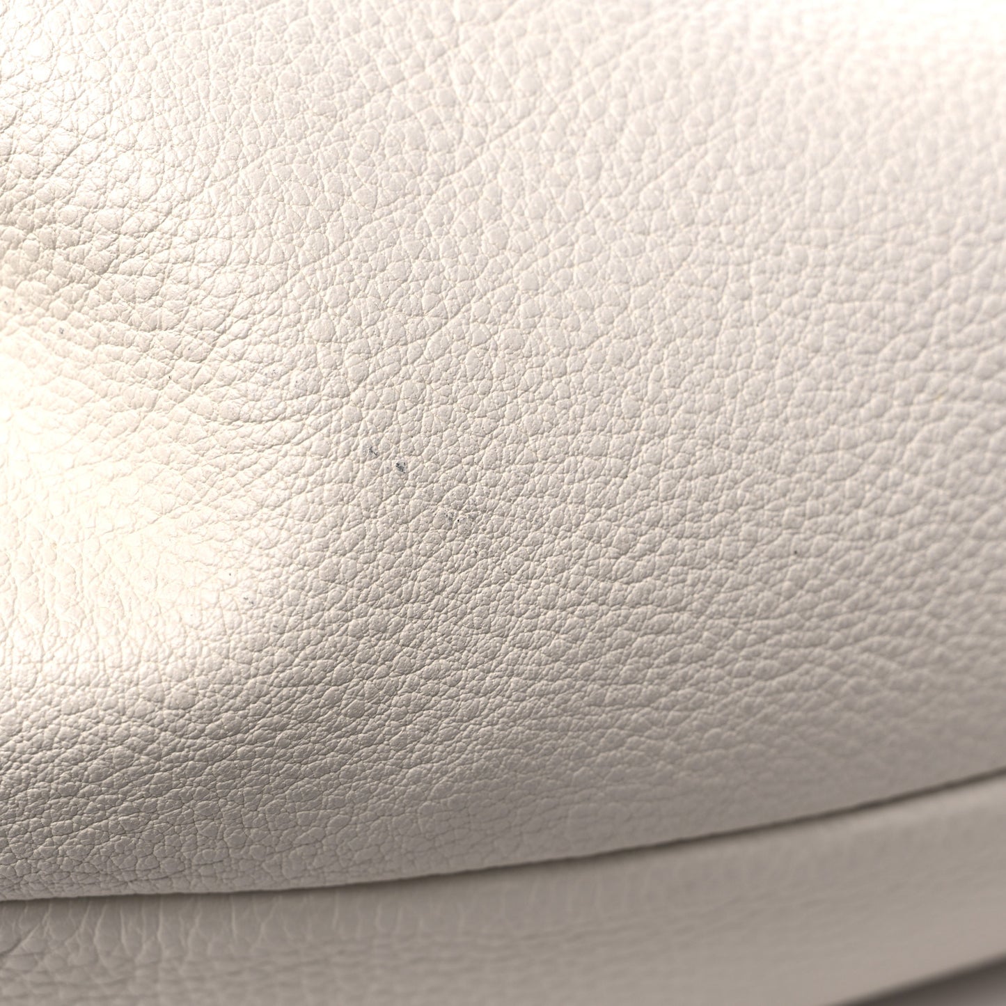 Vitello Daino Hobo White