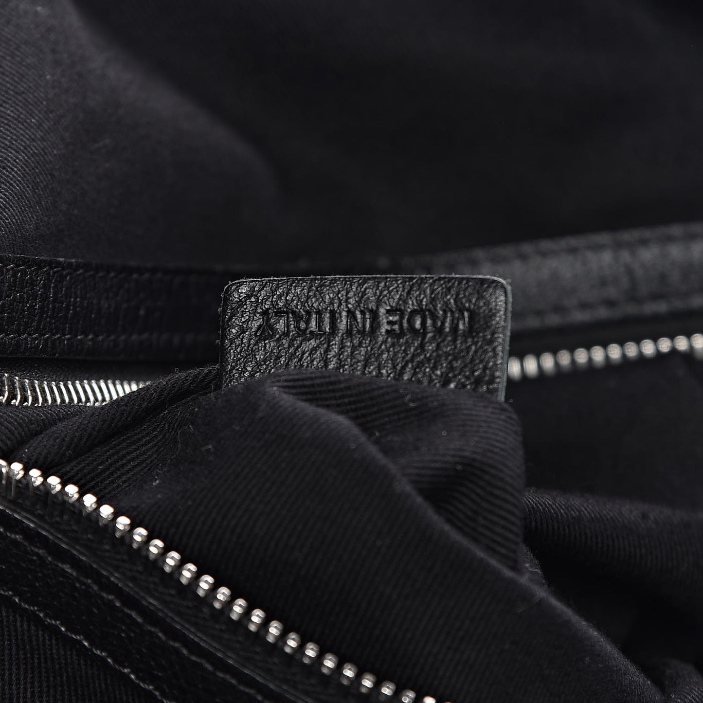 Calfskin Large Nightingale Black
