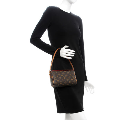 Louis Vuitton Monogram Recital 2 of 17