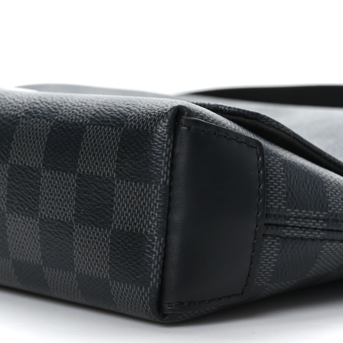 Damier Graphite District PM