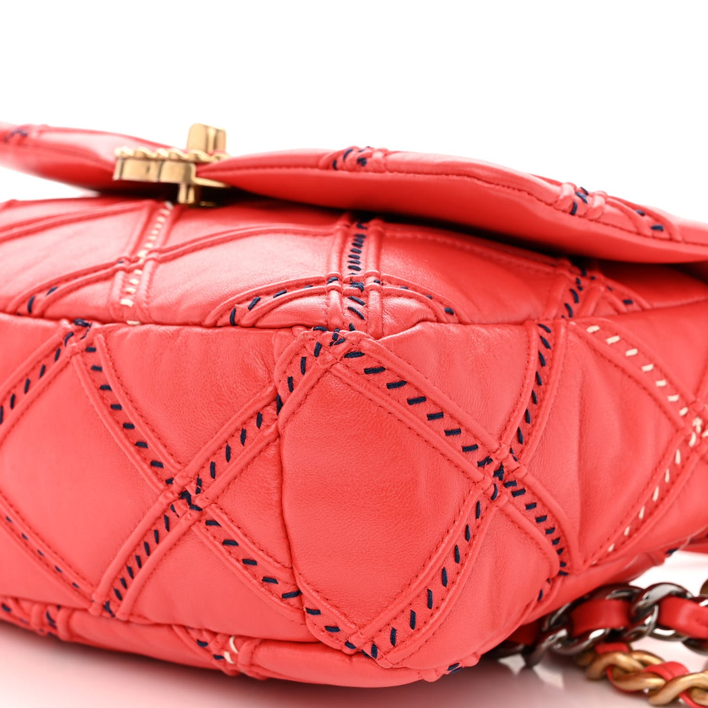 Lambskin Mixed Fibers Quilted Medium Chanel 19 Flap Coral