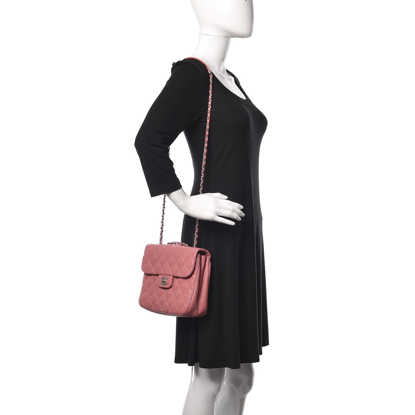 Caviar Quilted Medium Urban Companion Flap Pink