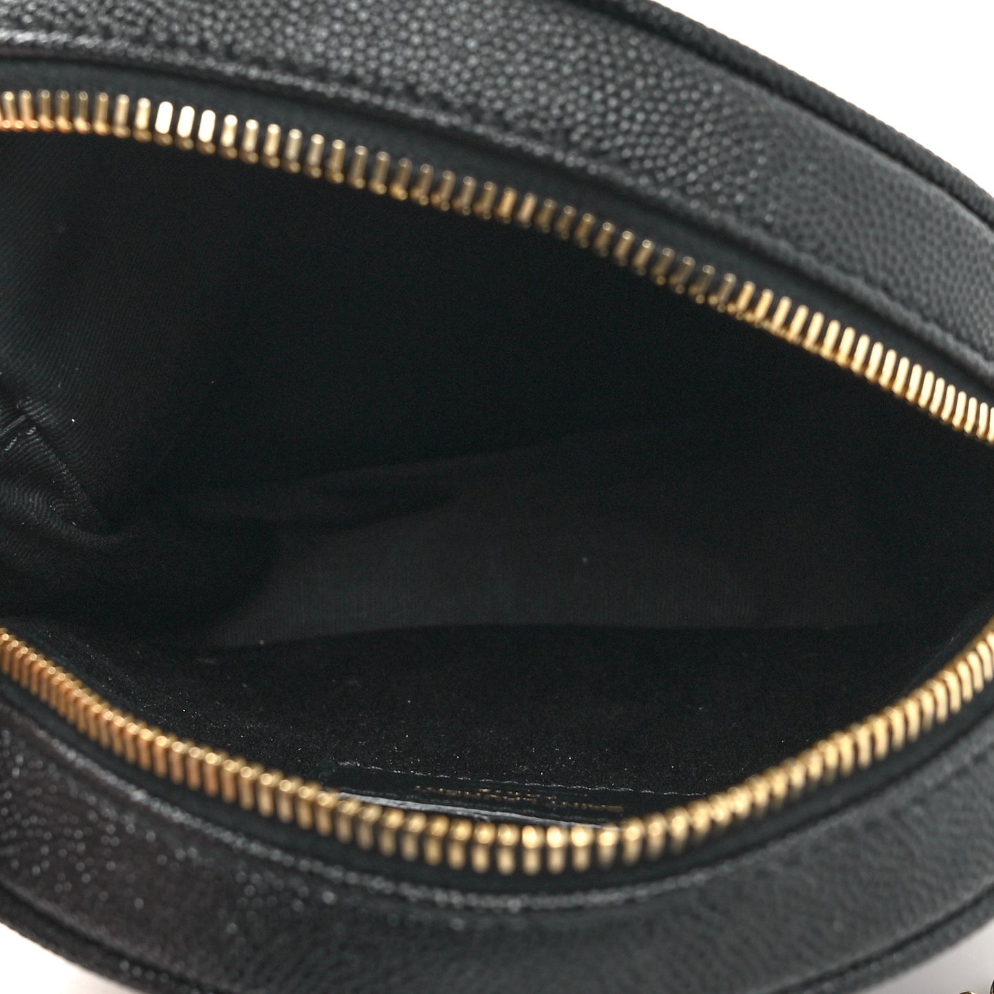 Grain De Poudre Matelasse Chevron Quilted Round Vinyle Camera Bag Black